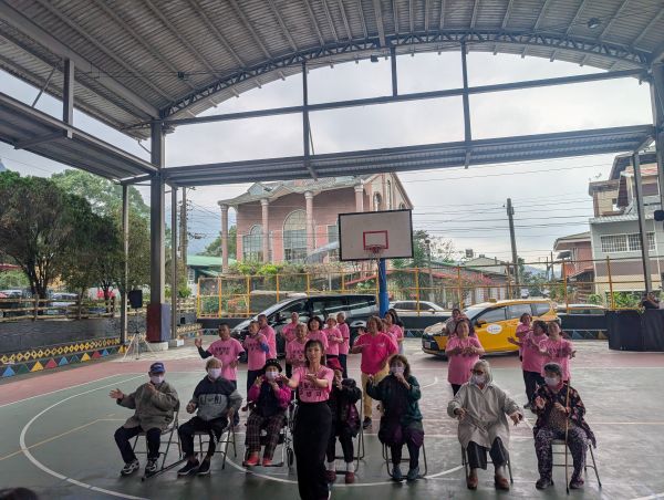 幸福再進化！那瑪夏區幸福巴士2.0啟動　長者就醫、學生上學更方便1